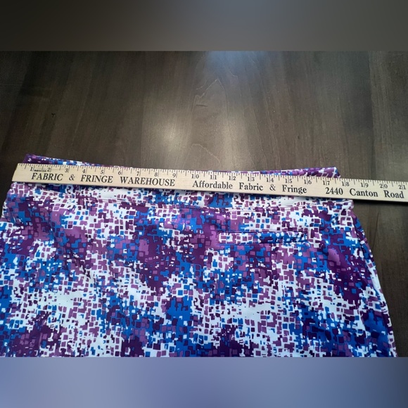 TOURNAMENT COLLECTION WOMEN’S SIZE XL SKORT.   PURPLE/BLUE/WHITE.  LIKE NEW - Picture 3 of 6